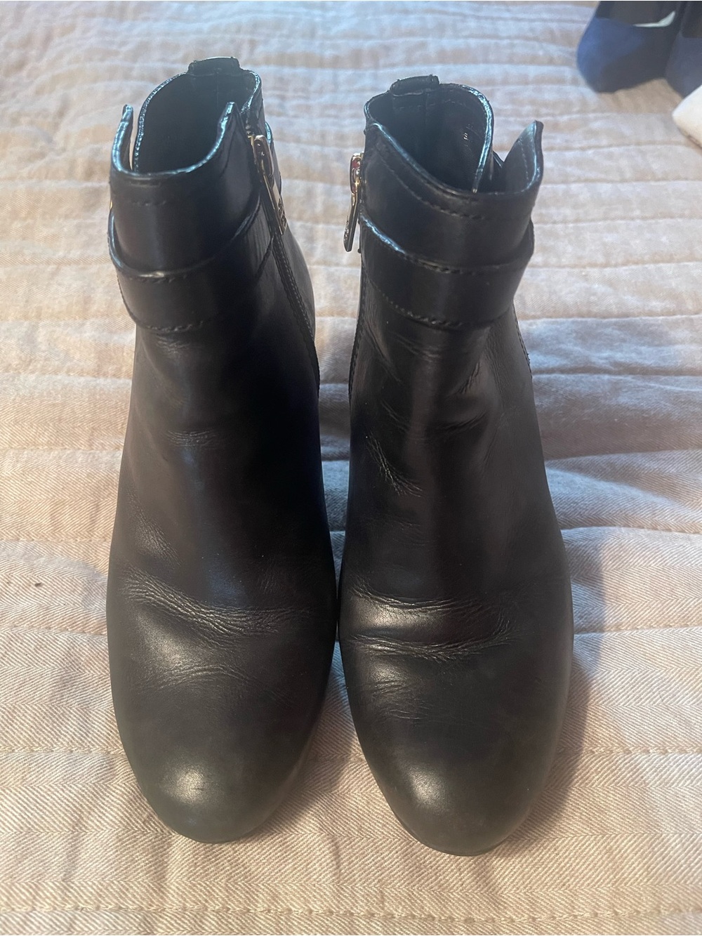Tory Burch Black Leather Ankle Booties with Side Zip